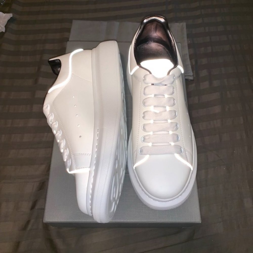 Alexander McQueen reflective Size 43/9.5